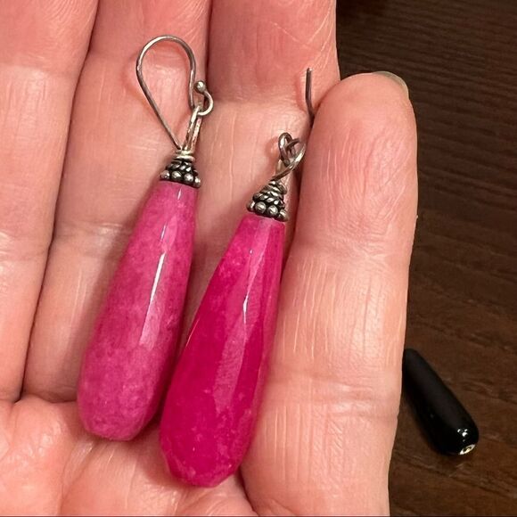 Set of 2 Artisan Earrings Jade and Onyx on sterling silver - Picture 4 of 4